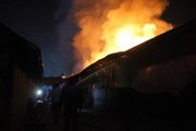 Bolu'da samanlık yangını eve sıçramadan söndürüldü