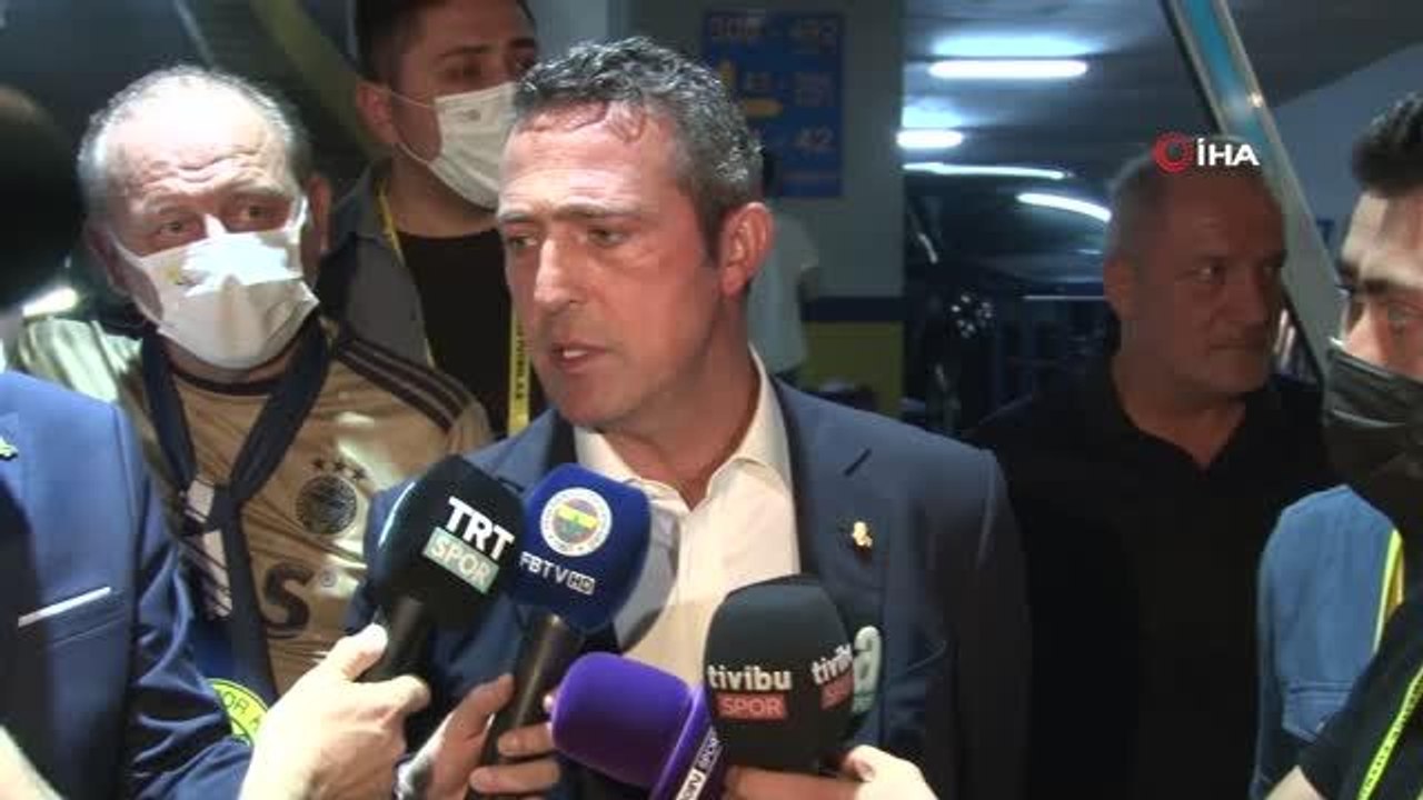 Ali Koç: "En az 3, hesabımıza uyarsa 4 transfer yapacağız"Fenerbahçe Başkanı Ali Koç: "Pelkas satılmayacak"