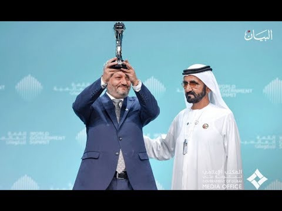 تعرفوا على «أفضل وزير في العالم» ولماذا كرمته دبي
