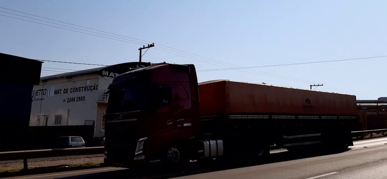 VOLVO FH 500 GLOBETROTTER I-SHIFT VERMELHO CARRETA LIBRELATO GRANELEIRO 6 EIXOS TR FACHINELLI