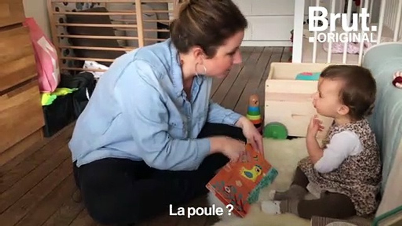 Apprendre la langue des signes à des enfants entendants