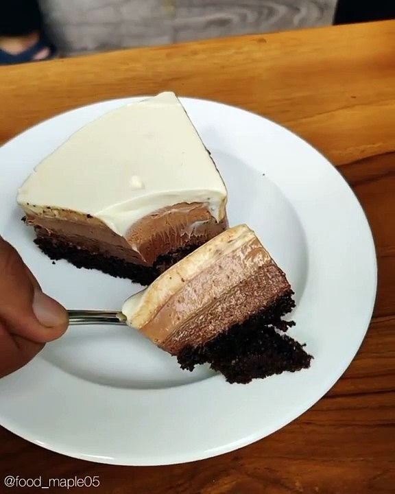 White chocolate cream pastry ! Sharma ji food tour! # cake # pastry # indian sweet