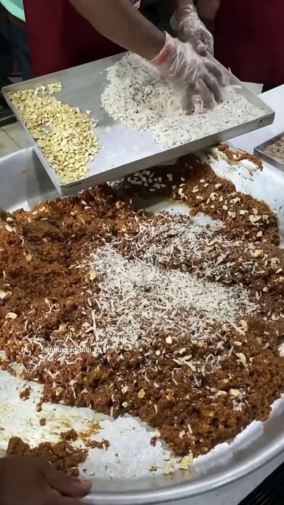 1 minutes suji ka halwa recipe ! sharam ji food tour ! # shorts #  shorts # indian sweet #