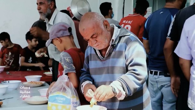 بسبب كورونا.. وجبات مجانية للعمال المتضررين في العراق