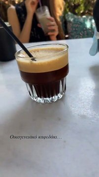 Άκης Πετρετζίκης: Θα λιώσεις με τα βίντεο! Η βόλτα με τον γιο του και τη σύντροφό του! 2