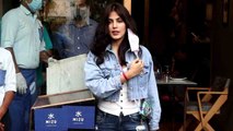 Rhea Chakraborty spotted outside at Restaurant in Mumbai; Watch video | FilmiBeat
