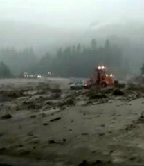 3 yaşındaki Elif'i kurtardıktan sonra sele kapılan bankacının görüntüsü ortaya çıktı