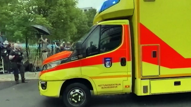 Отравление или провокация? Год назад Навальному стало плохо в самолёте