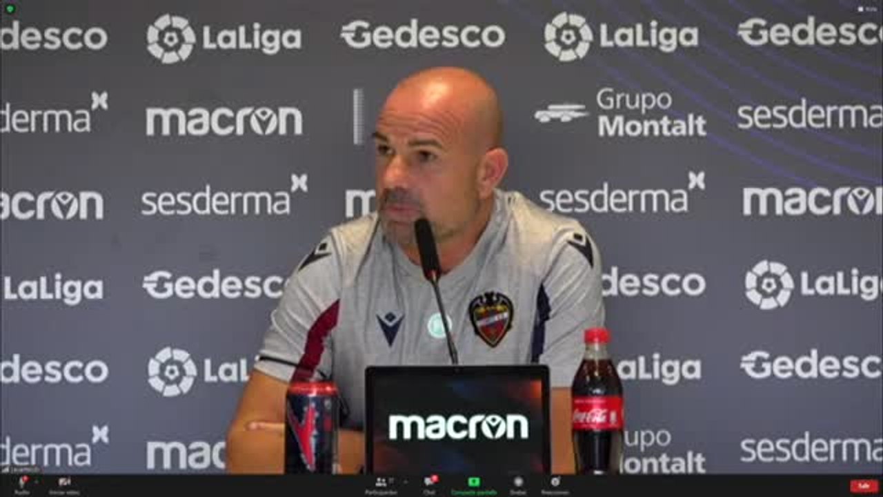 Paco López: "La discusión con Vezo no tiene que ver con su suplencia"