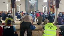 Sel felaketi sonrası afet bölgesinde ilk Cuma namazı