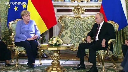 Abschiedsbesuch in Moskau - Merkel trifft Putin: "Tiefgreifende Differenzen"