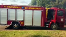 Cascavel: Corpo de Bombeiros é acionado para combater incêndio em vegetação no Bairro Country