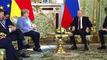 Merkel faz última visita à Rússia como chanceler