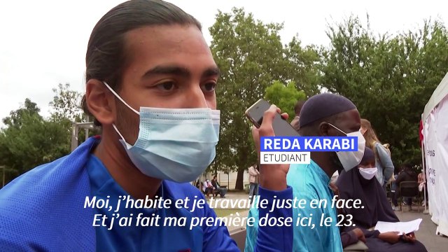 En Seine-Saint-Denis, la Croix-Rouge vaccine au pied des immeubles