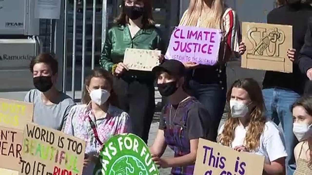 Ativista Greta Thunberg vai participar da COP26