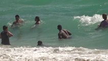 Staying safe from rip currents