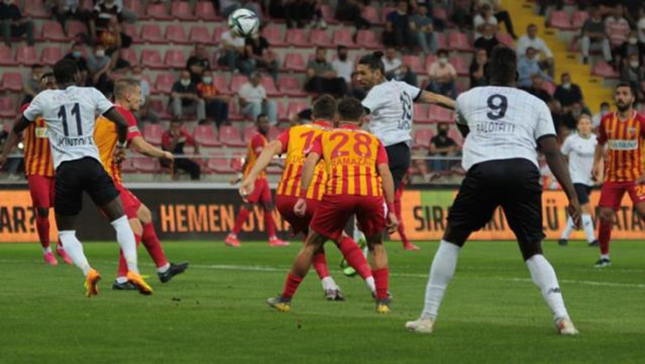 Süper Lig'in 2. haftasında Kayserispor, sahasında Adana Demirspor'la 1-1 berabere kaldı