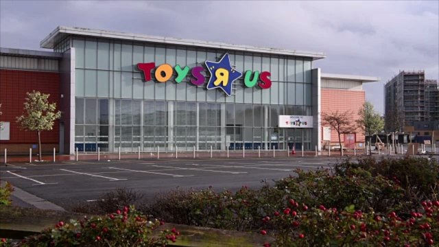 Thanks to A Little Help from Macy's, Toys R Us is Making a Come Back