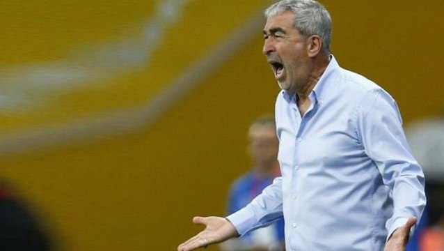 Adana Demirspor Teknik Direktörü Samet Aybaba'dan çarpıcı tepki: Belhanda ve Balotelli'den memnun değilim