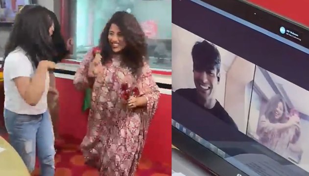 'गोल्डन ब्वॉय' नीरज चोपड़ा के सामने RJ मलिश्का की इस हरकत से लोग हुए नाखुश, बोले- लड़का होती तो