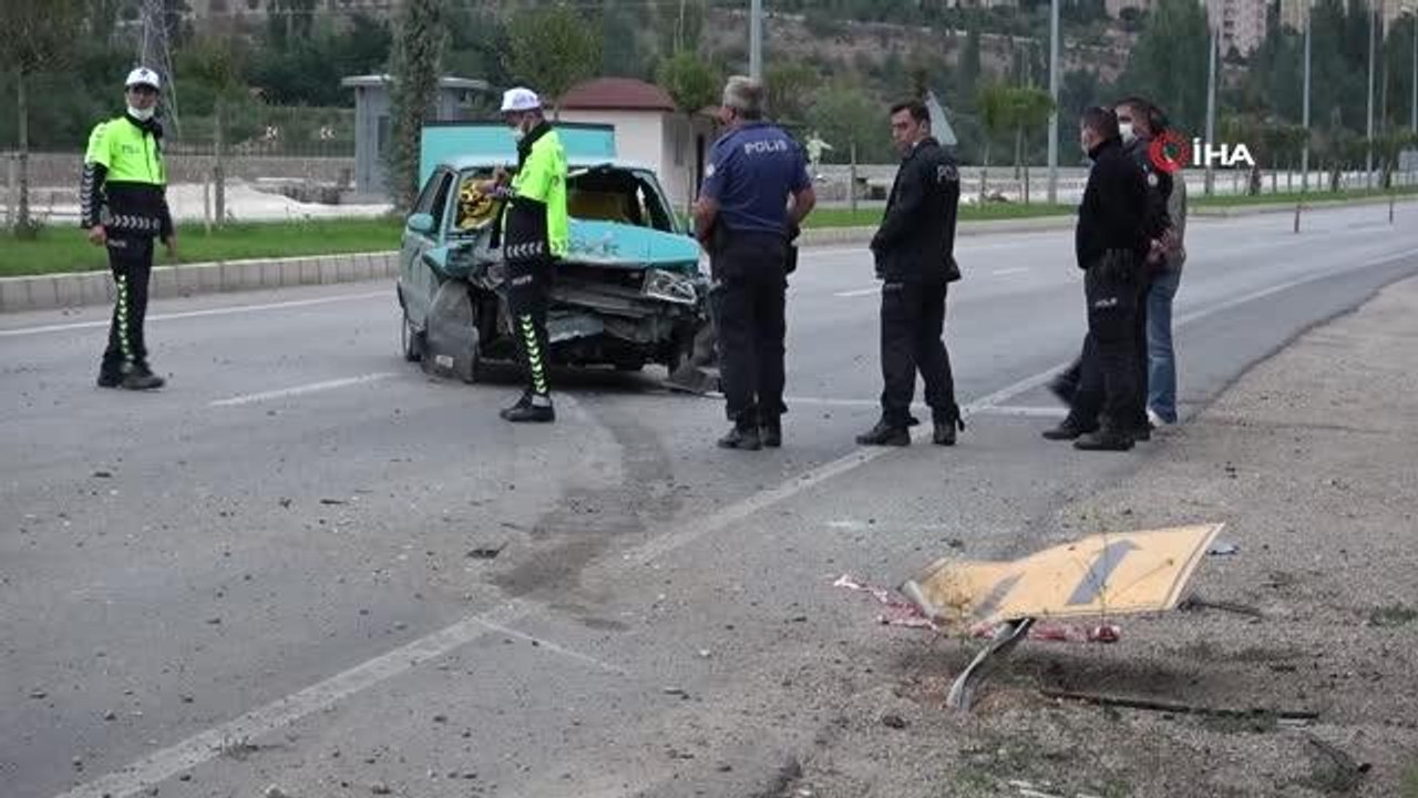 Son dakika! Kontrolden çıkan otomobil emniyet müdürlüğünün duvarına çaptı: 4 yaralı