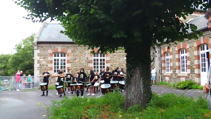 pour les curieux au portail du local, on profite...