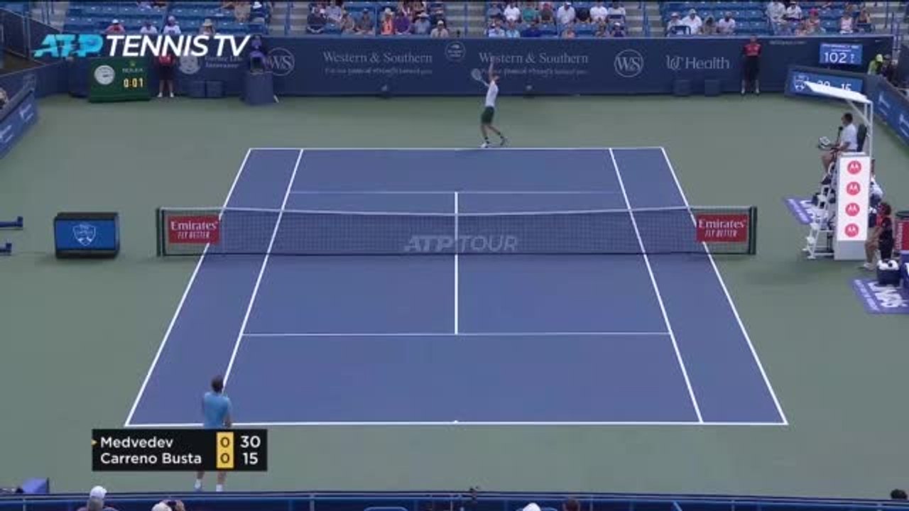Cincinnati - Medvedev sans pitié pour Carreno B...