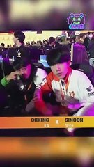 Khoảnh khắc 'đã cay lại còn đen' của 2 tuyển thủ Fortnite