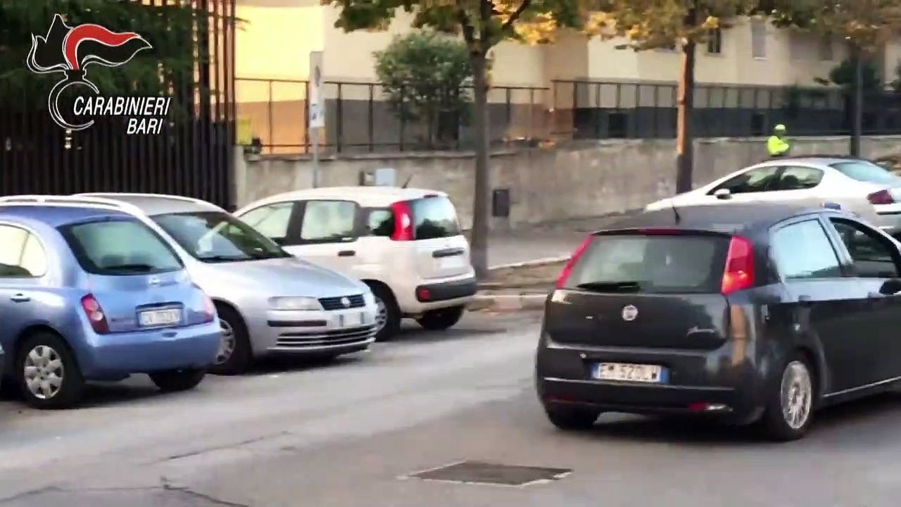 Nel barese sparatoria per strada e con rapina e tentato omicidio, tre arresti a Triggiano - video