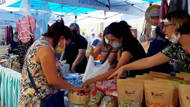 El emeği göz nuru ürünler afetzedelere destek için görücüye çıktı