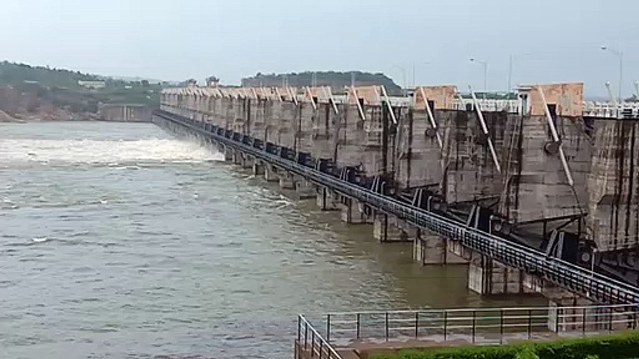 झालावाड़ में कालीसिंध बांध के 5 गेट खोले