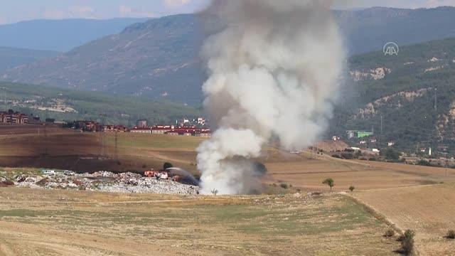 Son dakika haberi: Katı atık depolama sahasında çıkan yangına müdahale ediliyor