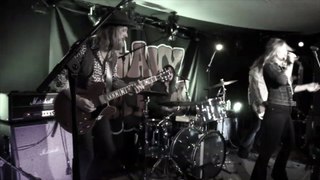 Heavy Feather - I Spend My Money Wrong (Live)