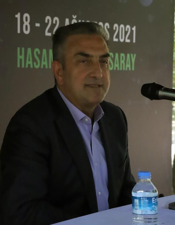 Türkiye Uzay Ajansı Başkanı Yıldırım, "Aksaray Astronomi ve Uzay Kampı"nda öğrencilerle buluştu