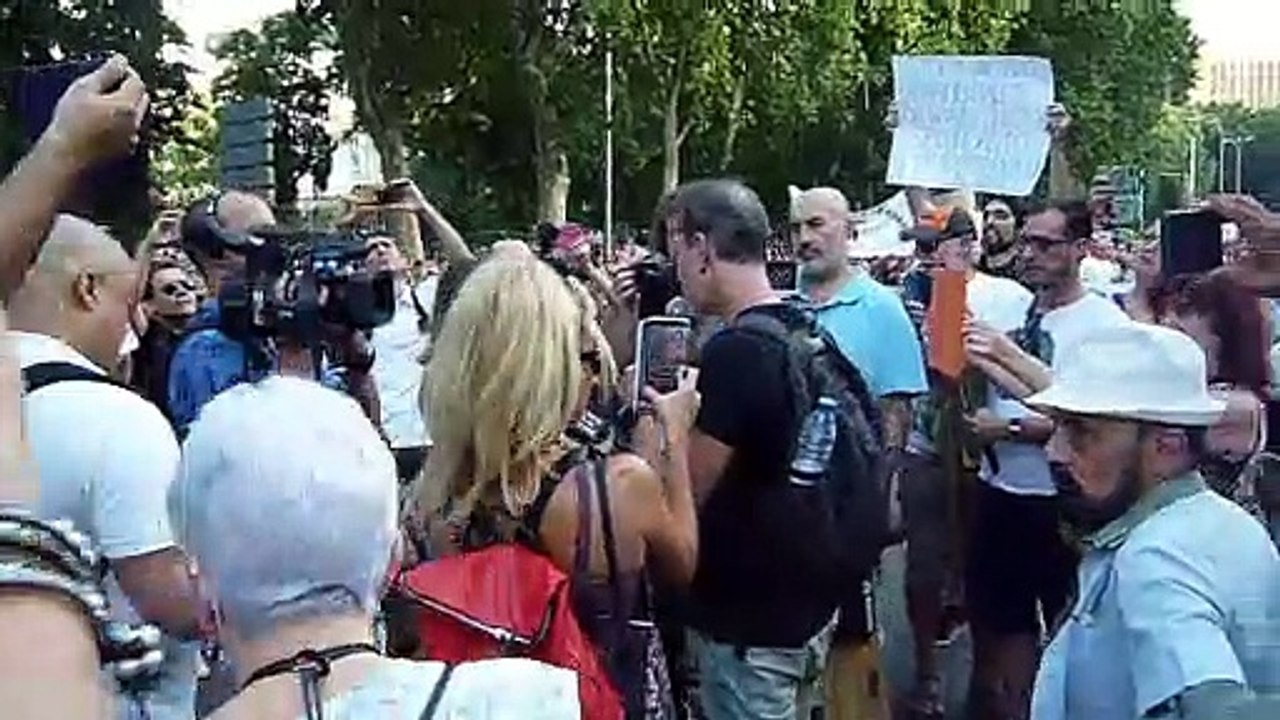 Manifestación Los Niños no se Tocan de Padres por la Verdad 2ª Parte de 11. NO+DO 23. Censurado en Youtube