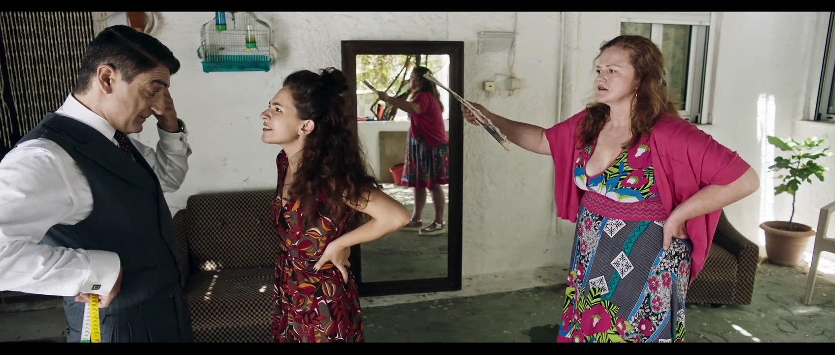 DER HOCHZEITSSCHNEIDER VON ATHEN Film - Clip und Trailer