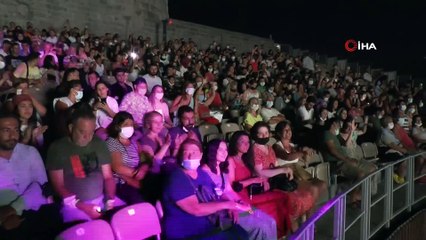 Bodrum Kale konserlerine yoğun ilgi...Adım atacak yer kalmadı