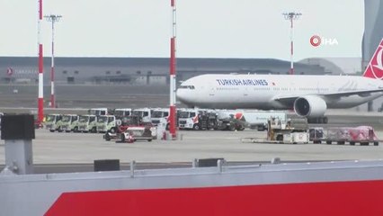 Afganistan'dan tahliye edilen 357 yolcu daha yurda getirildi