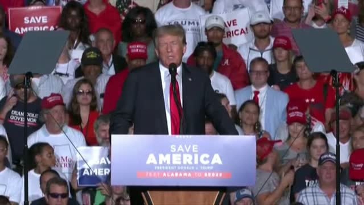 Trump califica de "humillación" la retirada de EEUU en Afganistán gestionada por Biden