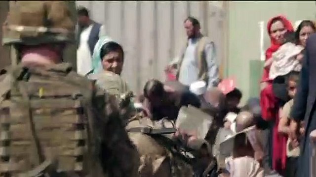 Семеро афганских беженцев погибли в давке в аэропорту Кабула