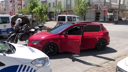 'Dur' ihtarı yapılan araçtan yürüyerek kaçmaya çalışan 3 şahıs yakalandı