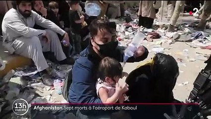 Afghanistan : sept morts dans une bousculade à l'aéroport de Kaboul