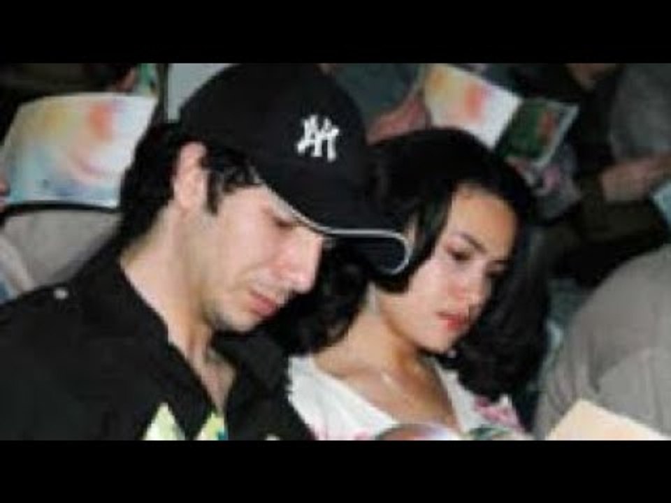 ابن باسل خياط يشعل الانترنت! من هي زوجة باسل ولماذا انفصل عن هند صبري وما هو مرضه النادر؟
