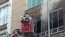Son dakika haberleri | Çıkan yangında dumandan etkilenen 3 kişi itfaiye ekiplerince kurtarıldı