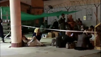 Dzsihadista támadás készül a kabuli repülőtérnél