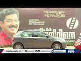 ഫ്ലക്സ് ബോര്‍ഡുകളും ഹോള്‍ഡിംഗ്സുകളും തട്ടി നടക്കാനിഞ്ച് സ്ഥലമില്ലാതെ കൊടുവള്ളി