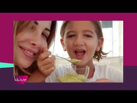 ما سر كنزة نانسي عجرم التي ارتدتها في اكثر من مناسبة؟ شاهدوا صورتها وهي طفلة.. هل تشبه بناتها؟