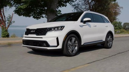 2022 Kia Sorento PHEV Driving Video