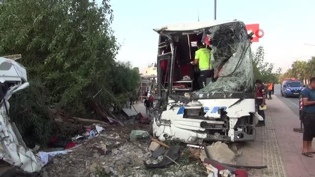 Silifke'de yolcu otobüsü şarampole yuvarlandı: 33 yaralı