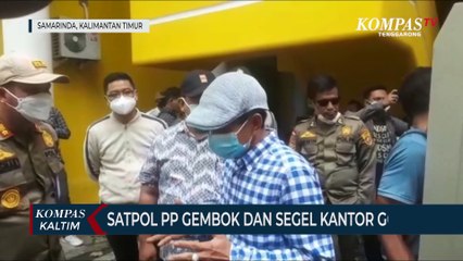 Satpol PP Gembok Dan Segel Kantor Golkar Samarinda